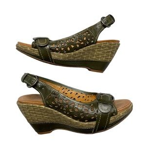 NAYA Marigold Leather Peeptoe Slingback Wedge Sandals Green Size 8M